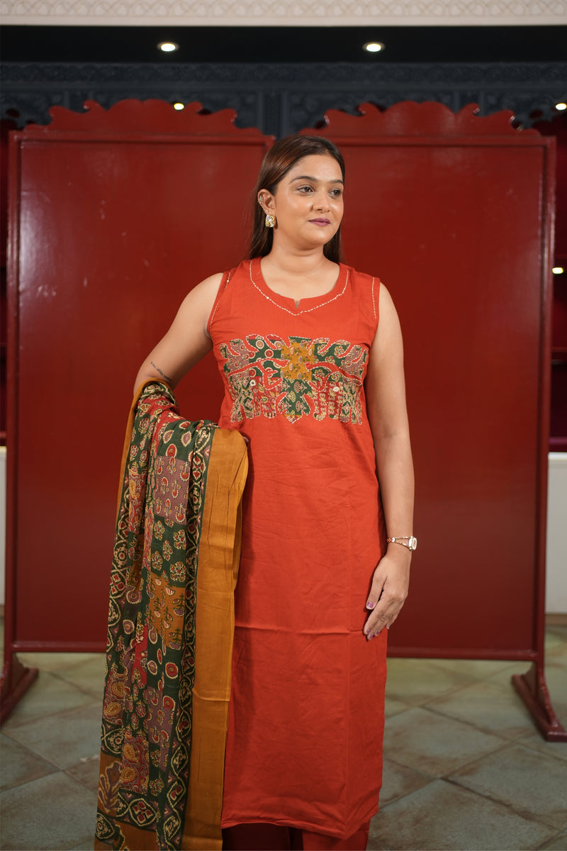 Rust Sleeveless Kurti Set