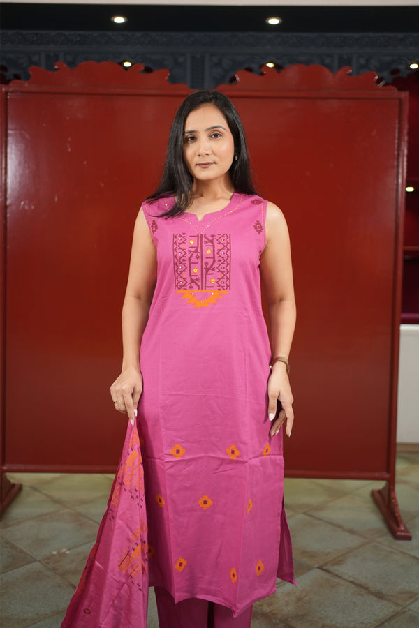 Fuchsia Sleeveless Kurti Set