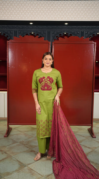 Green Floral Kurti Set