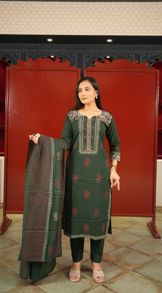 Bottle Green Printed Kurti Set
