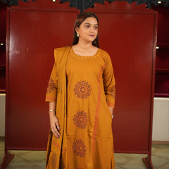 Ochre Printed Kurti Set