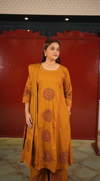 Ochre Printed Kurti Set