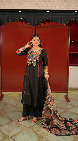 Black Folk-Print Kurti Set