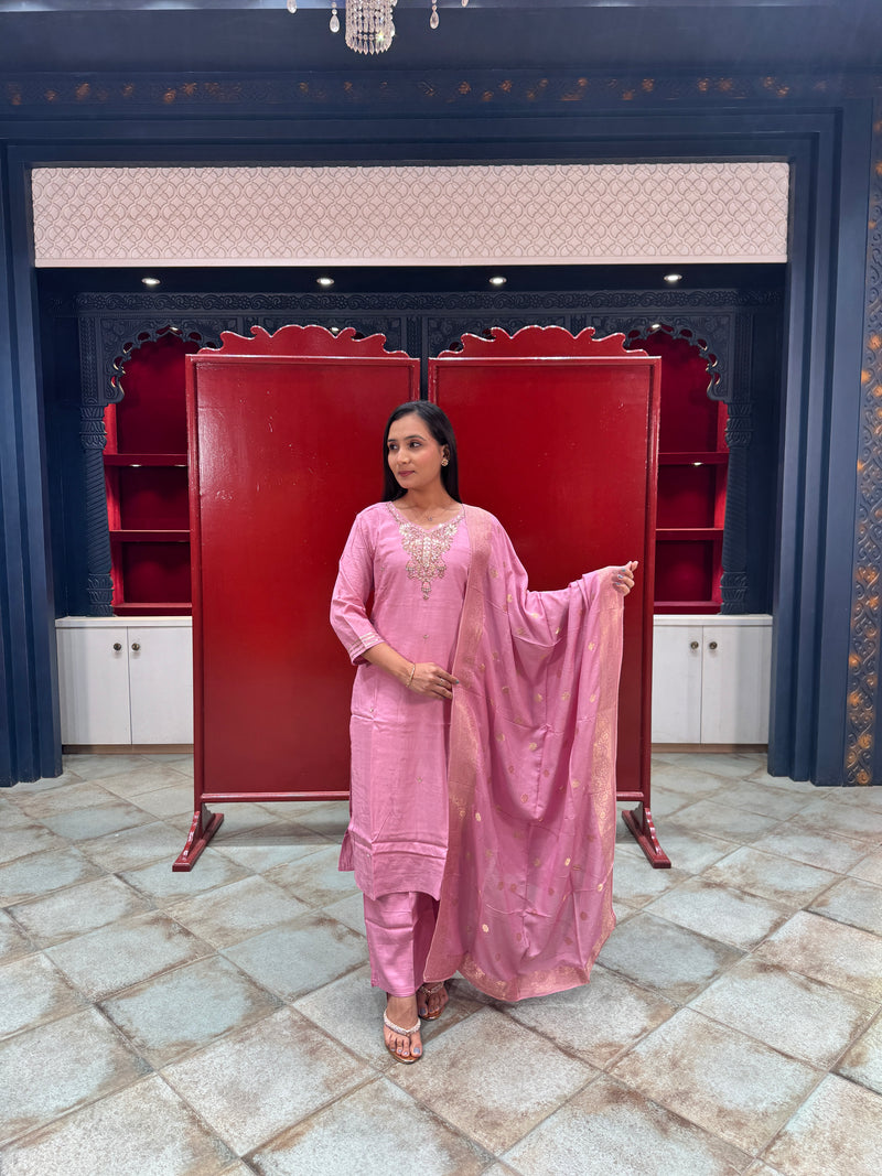 Lilac Pink Hand-Embroidered Chanderi Kurta Set