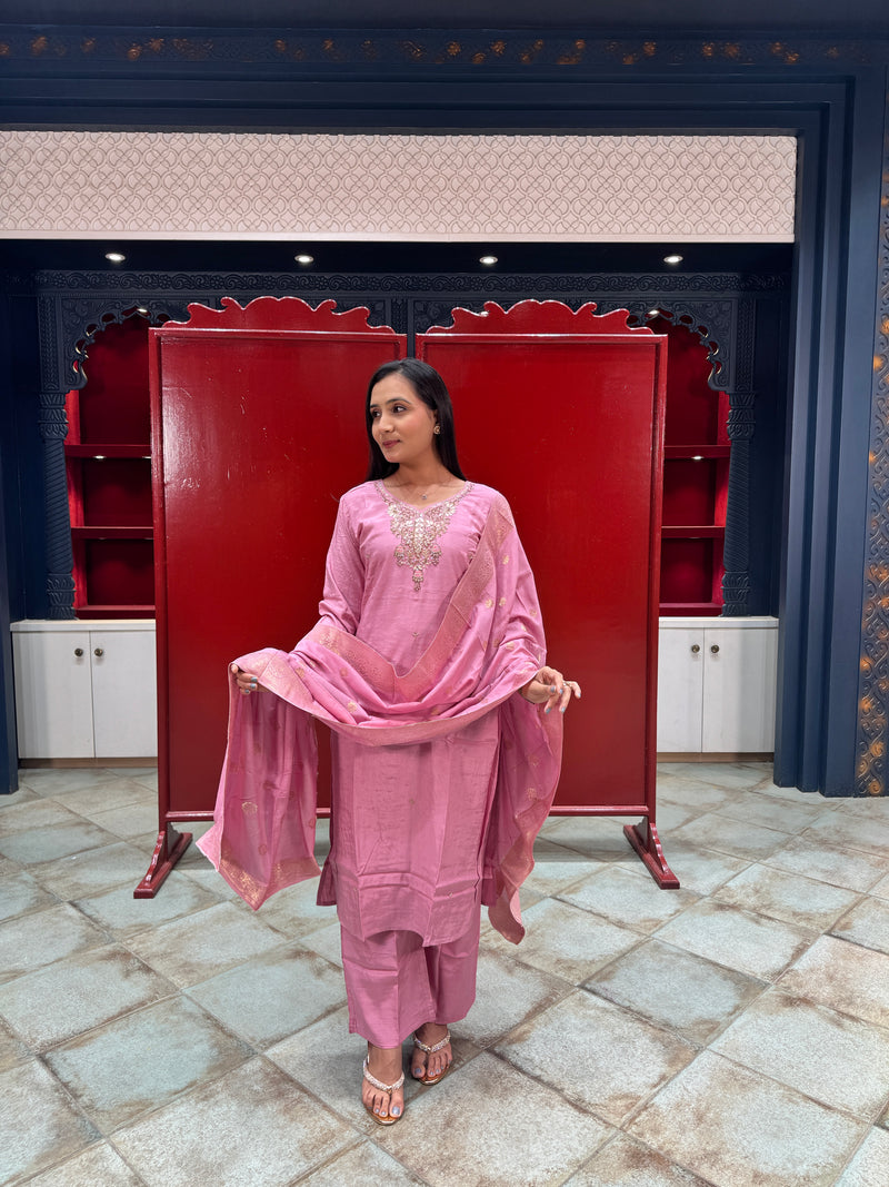 Lilac Pink Hand-Embroidered Chanderi Kurta Set