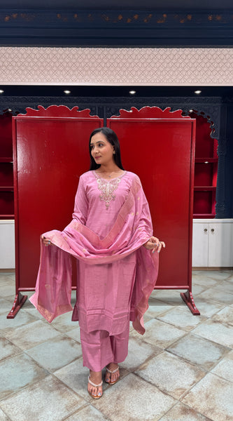 Lilac Pink Hand-Embroidered Chanderi Kurta Set