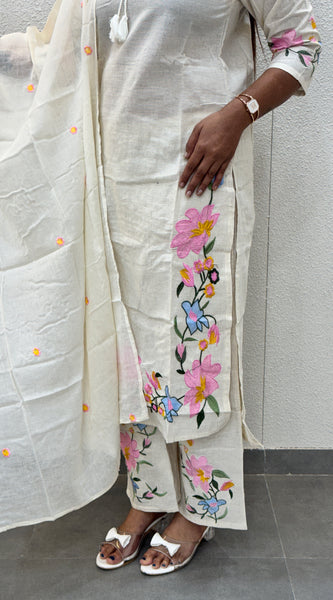 Off-White Floral Kurta Set