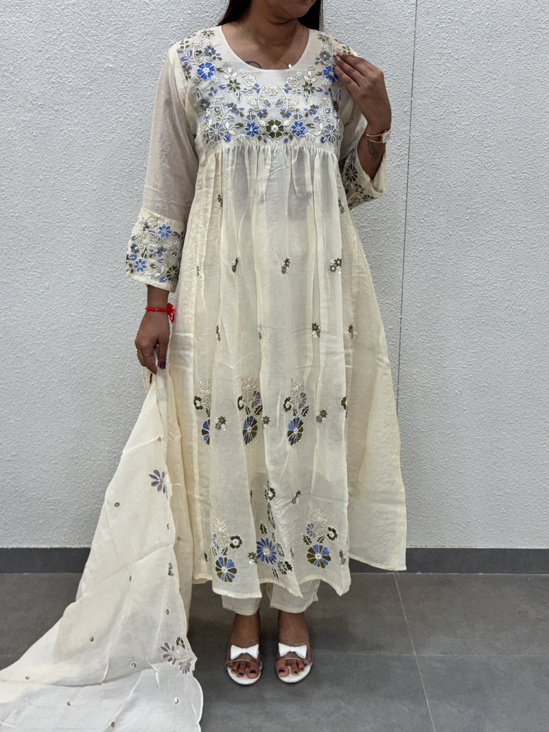 Off-White Floral Kurta Set