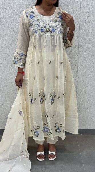 Off-White Floral Kurta Set