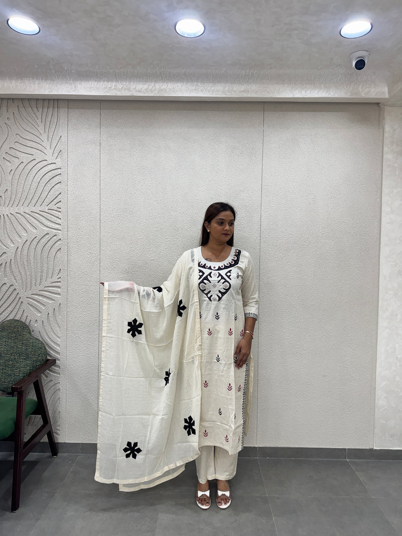 Off-White & Black Kurta Set
