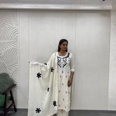 Off-White & Black Kurta Set