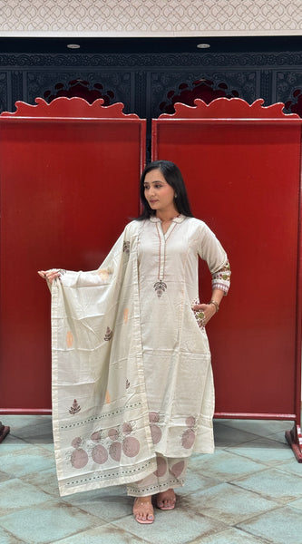 Off-White Kurti Set
