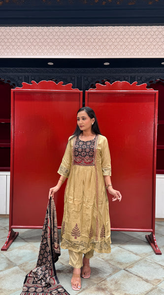 Beige Gold Kurti Set